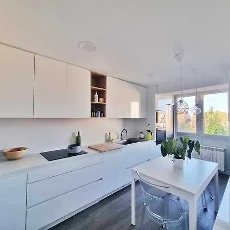Renovado Cerca Zona Vieja Apartment